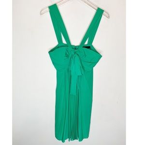 BCBG Emerald Sleeveless Pleated Mini Dress. Size Small
